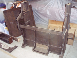 Photo showing the partially disassembled case without the bellows and action